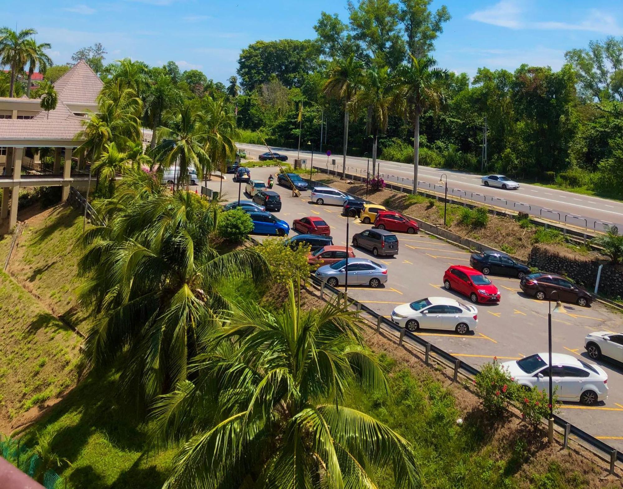Pd Infront Seaview Apartment Port Dickson Exterior photo